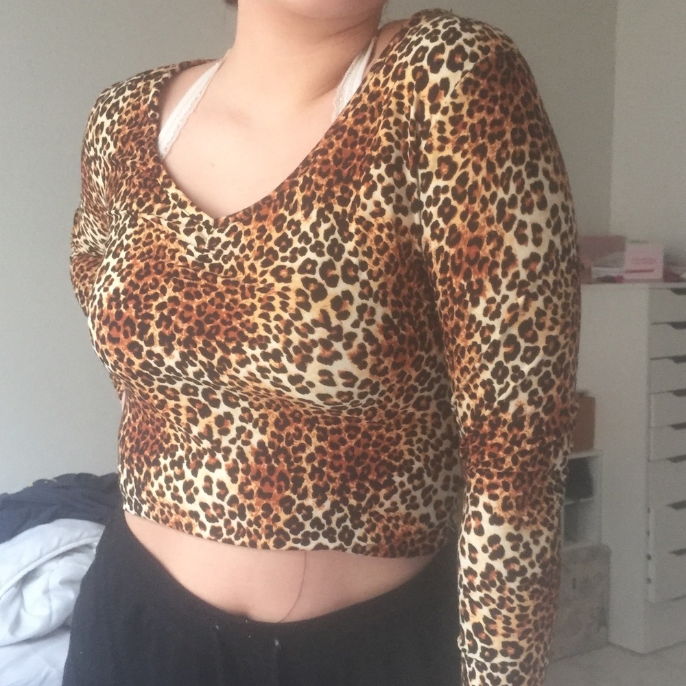 Leopard print long sleeve top - Picture 1 of 9